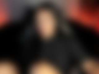 Live cam show with dannadomiinguez - Garter on Camming Site