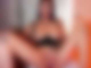 evangelinebelle MILF webcam performer live streaming