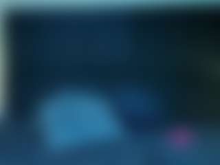 Live cam show with Zlatna - Teen (18+) on alttransgirls