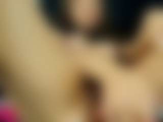 Live cam show with Zlatna - Brown Hair on friskycurves.com