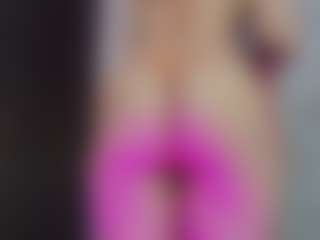 Live cam show with Zlatna - Small Tits on Chatstar