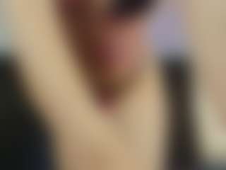 Live cam show with Zlatna - Young Adult on Milfs Live