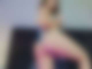 Live cam show with Zlatna - Cute on crypto-cams