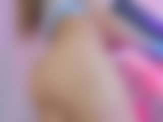 Live cam show with Zlatna - Small Tits on SpunkLive