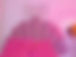 Live cam show with Zlatna - Oil on Camsoda