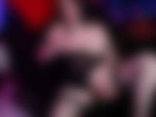 Edge_Doll MILF webcam performer live streaming