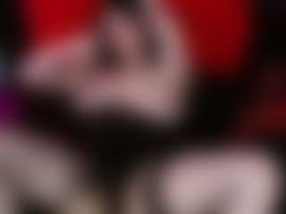 Edge_Doll MILF webcam performer live streaming