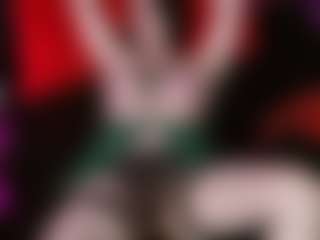 Edge_Doll MILF webcam performer live streaming