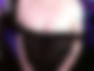 Live cam show with Edge_Doll - Squirt Mature on SxyPornLive