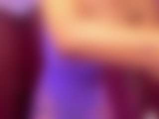 Live cam show with PRINCESS VICTORIA - Brown Eyes on Milfs Live