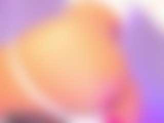 Live-Cam-Show mit PRINCESS VICTORIA - Smoking auf Camsoda