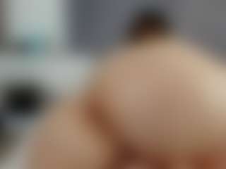 Laurel's Live Sex Cam Show