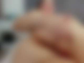 Laurel's Live Sex Cam Show