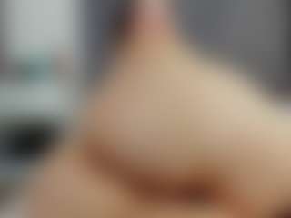 Live cam show with Laurel - HD on Camversity