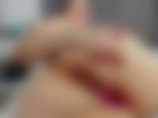 Laurel's Live Sex Cam Show