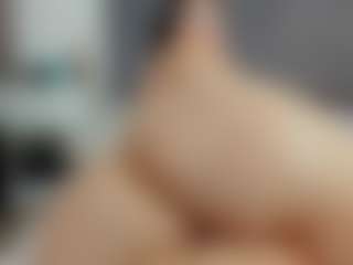 Laurel's Live Sex Cam Show