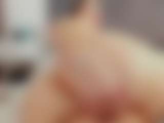 Laurel's Live Sex Cam Show
