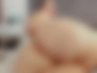 Laurel's Live Sex Cam Show
