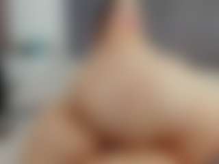 Laurel's Live Sex Cam Show