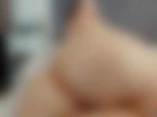 Laurel's Live Sex Cam Show