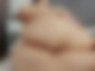 Laurel's Live Sex Cam Show