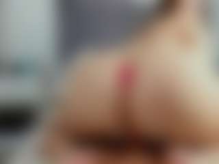 Laurel's Live Sex Cam Show