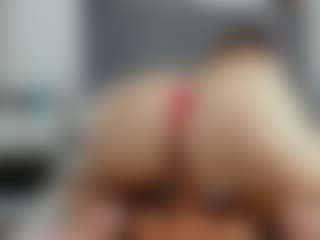 Laurel's Live Sex Cam Show