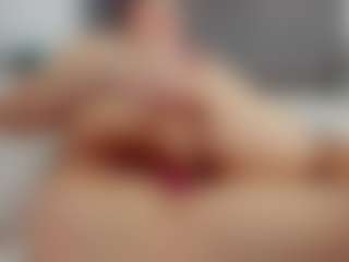 Laurel's Live Sex Cam Show