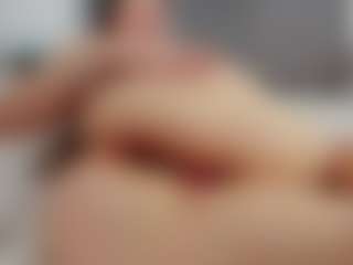 Laurel's Live Sex Cam Show