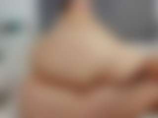 Laurel's Live Sex Cam Show