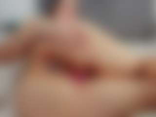 Laurel's Live Sex Cam Show