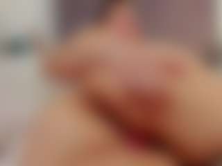 Laurel's Live Sex Cam Show