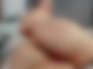 Laurel's Live Sex Cam Show