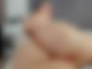 Laurel's Live Sex Cam Show