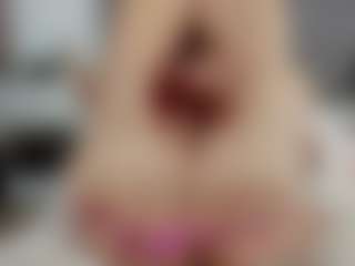 Laurel's Live Sex Cam Show