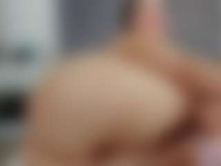 Laurel's Live Sex Cam Show
