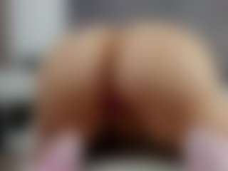Laurel's Live Sex Cam Show
