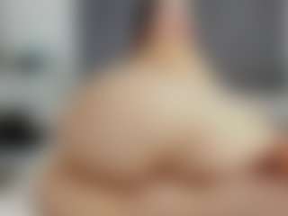 Laurel's Live Sex Cam Show