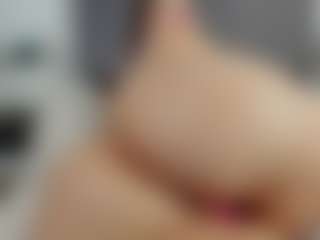 Laurel's Live Sex Cam Show