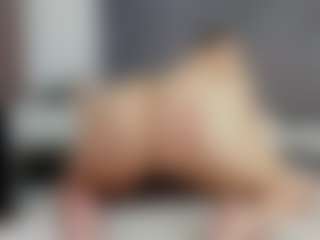 Laurel's Live Sex Cam Show