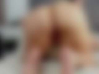 Laurel's Live Sex Cam Show