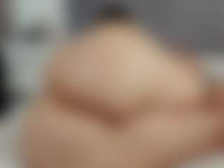 Laurel's Live Sex Cam Show