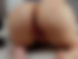 Laurel's Live Sex Cam Show