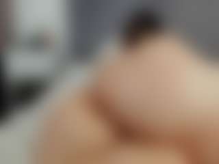 Laurel's Live Sex Cam Show