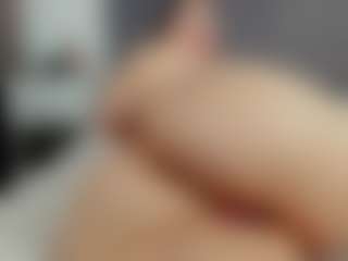 Laurel's Live Sex Cam Show
