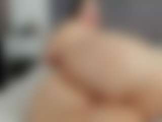 Laurel's Live Sex Cam Show