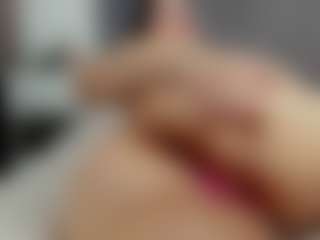 Laurel's Live Sex Cam Show