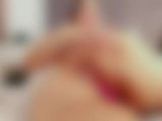 Laurel's Live Sex Cam Show