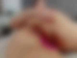 Laurel's Live Sex Cam Show