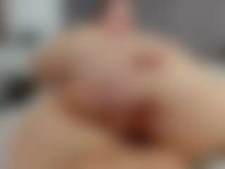 Laurel's Live Sex Cam Show